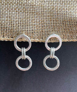 Modern link post earrings