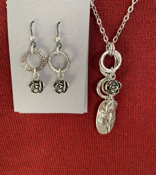 Nature charm pendant and earrings set.